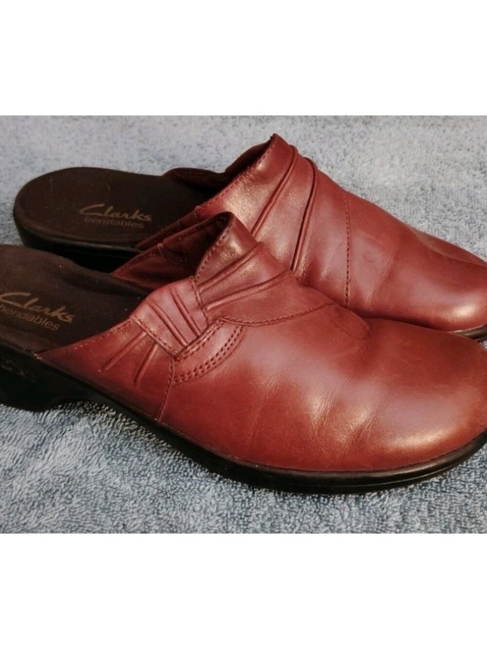 Clarks Bendables Clogs Womens 6.5M Leather Upper Wedge Mules Oxblood